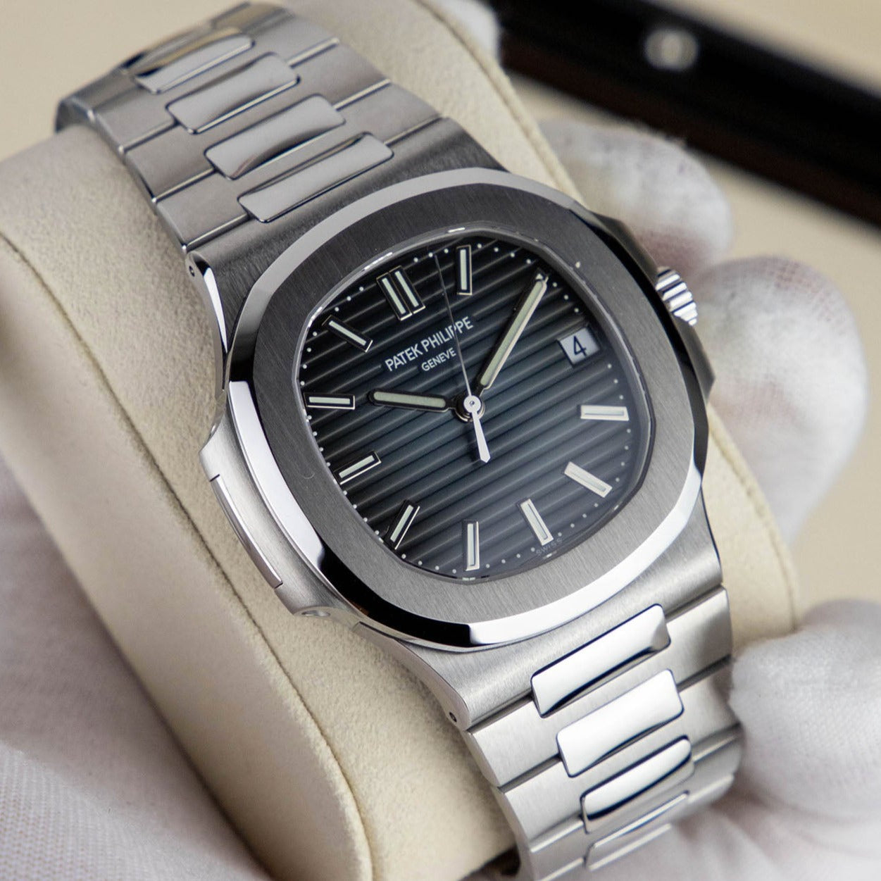 PATEK PHILIPPE NAUTILUS